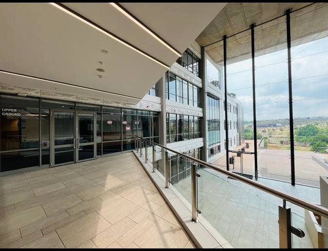 1,700M² OFFICE TO LET IN WATERFALL